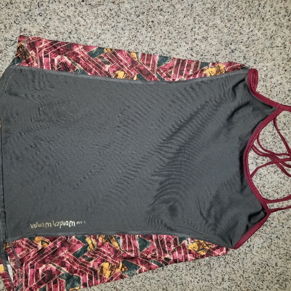 Womens Large Wonder Woman yoga outfit
